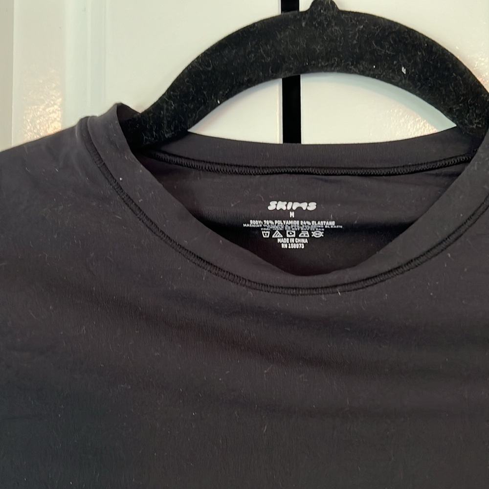 Skims Fits Everybody Long Sleeve Bodysuit Black - Picture 2 of 3
